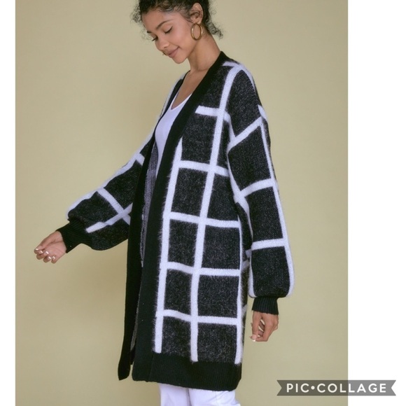 Black n White..Open Cardi Sweater - Picture 3 of 6